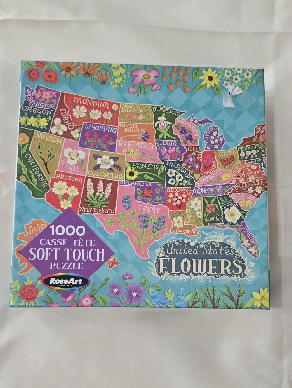 🌟3 for $18!🌟 Bundle any 3 items flaggedUnited States Flowers 1000-Piece Puzzle